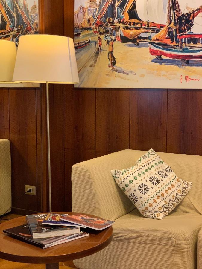 Hotel Apeneste Mattinata Kültér fotó