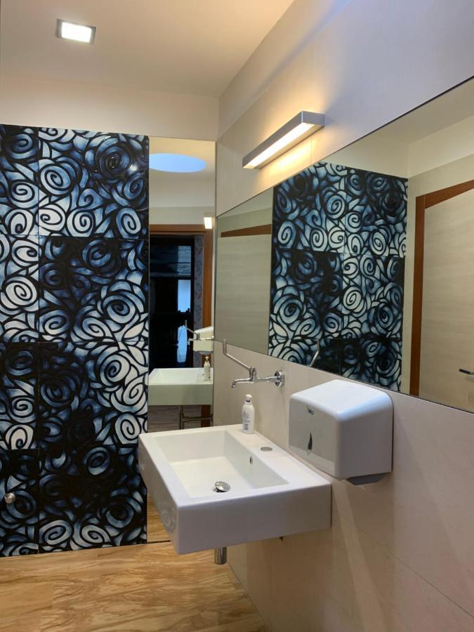 Hotel Apeneste Mattinata Kültér fotó